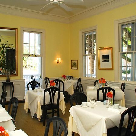 לינה וארוחת בוקר ביופורט Rhett House מסעדה תמונה
